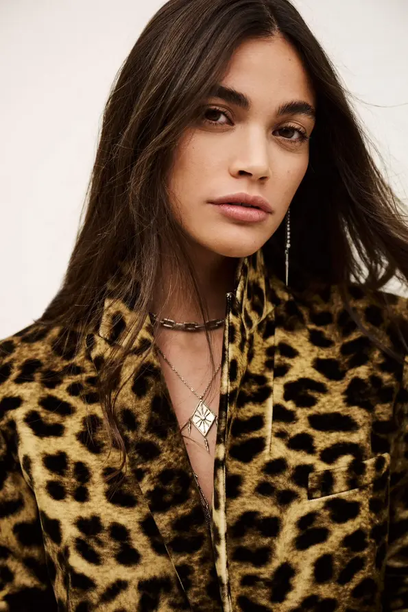 Screenshot 2025-12-06 at 14-29-32 1H25BEAR_NATUREL_3.jpg (AVIF Image 870 × 1305 pixels) — Scaled (68%).webp