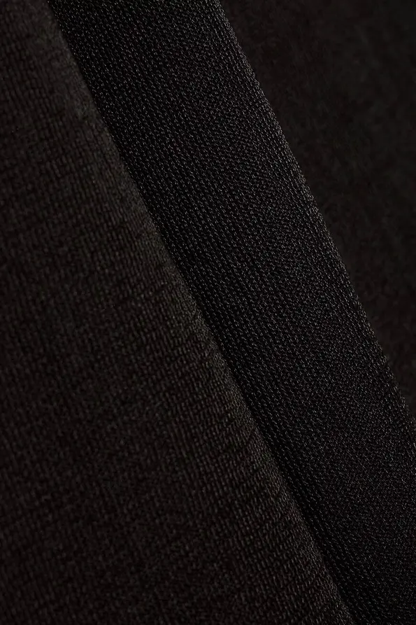 Screenshot 2025-12-06 at 14-45-58 1H25ZIMM_NOIR_N3.jpg (AVIF Image 870 × 1305 pixels) — Scaled (68%).webp