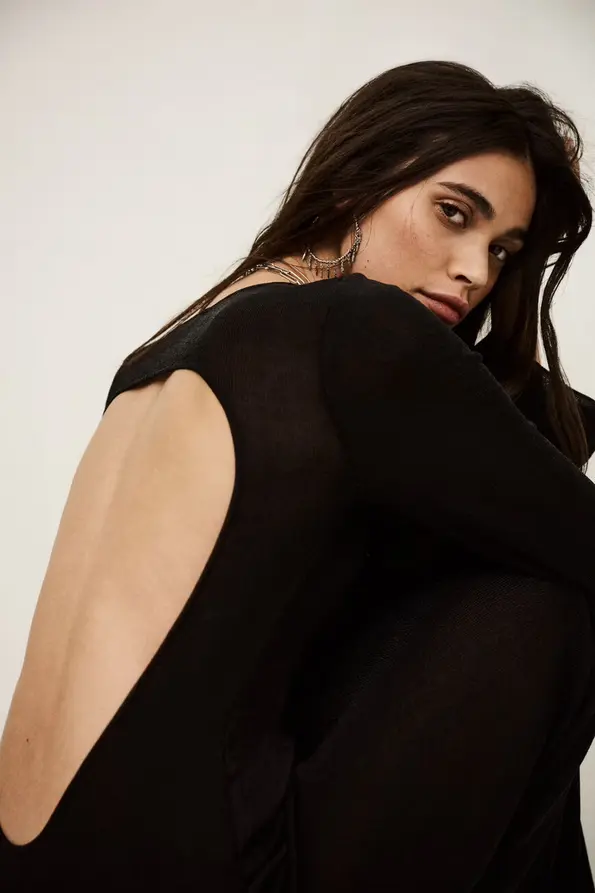 Screenshot 2025-12-06 at 14-45-43 1H25ZIMM_NOIR_3.jpg (AVIF Image 870 × 1305 pixels) — Scaled (68%).webp