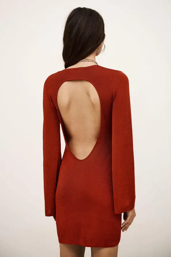 Screenshot 2025-12-06 at 15-05-36 1H25ZULM_ROUGE_5.jpg (AVIF Image 870 × 1305 pixels) — Scaled (68%).webp