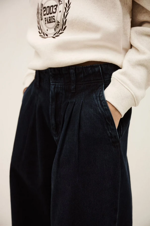 Screenshot 2026-01-09 at 16-31-38 1E26TOBY_BLEUNUIT_4.jpg (AVIF Image 870 × 1305 pixels) — Scaled (68%).webp