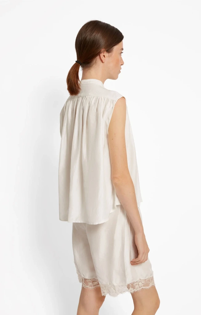 blouse-dolls-5245117_2048x2048.webp
