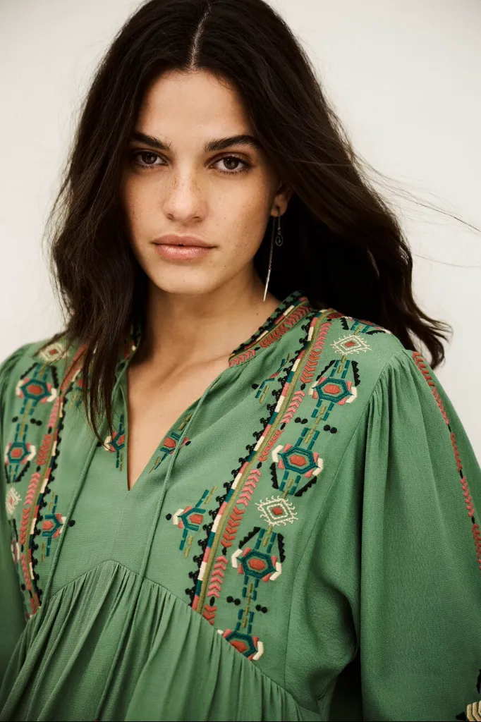 1E26TILT_VERT_4.webp