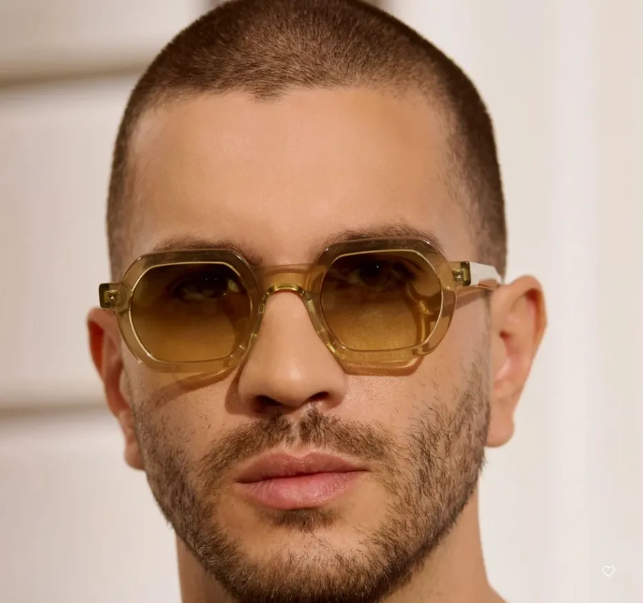 darren yellow 1.webp