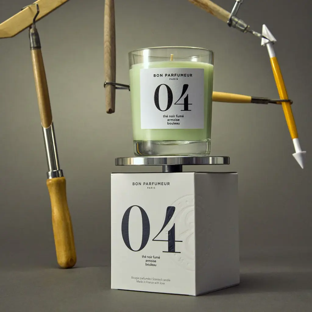Scented Candle #04 SPICY AMBER - Smoked black tea, mugwort, birch 180gr - BON PARFUMEUR