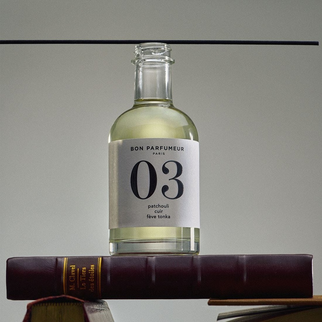 Home fragrance diffuser 03 SPICY AMBER Patchouli, leather, tonka bean 200 ml - BON PARFUMEUR