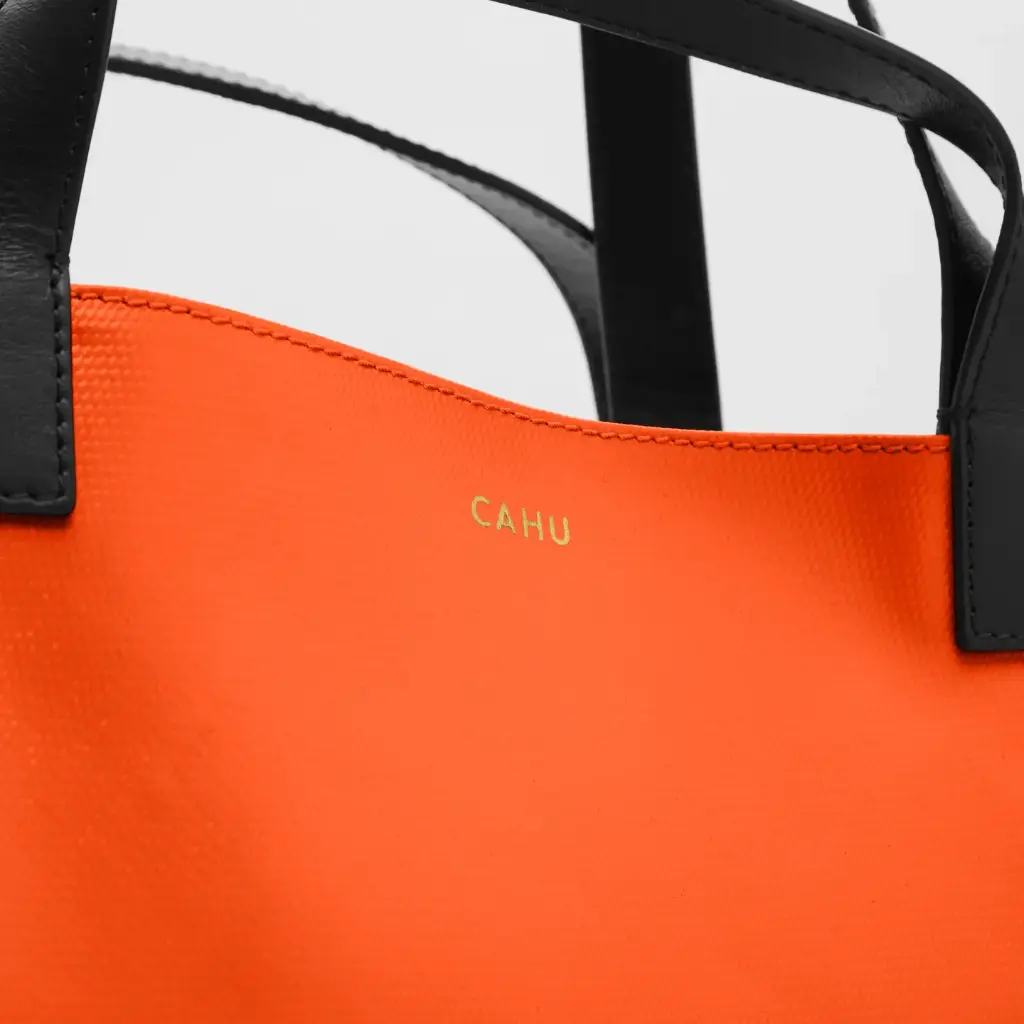 Pratique Orange - Noire Small - Cahu