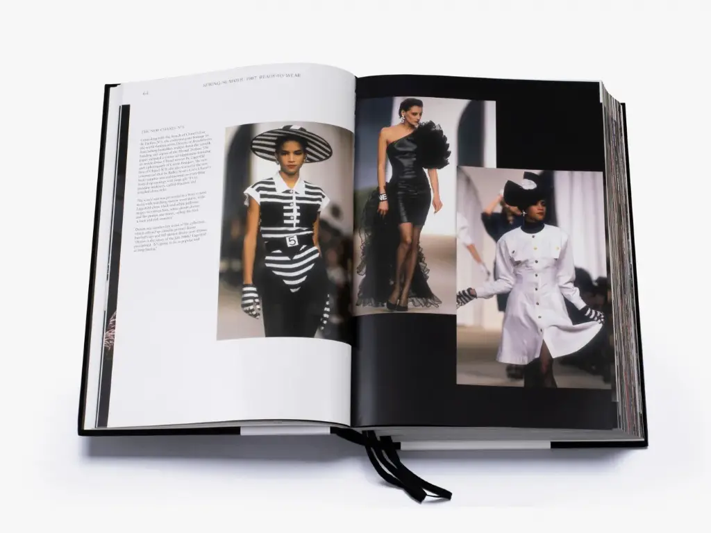 Chanel Catwalk: The Complete Collections - Hachette  