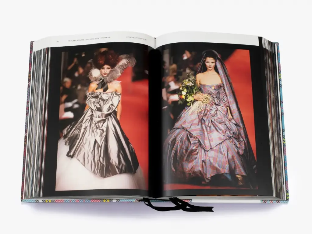 Vivienne Westwood Catwalk - Hachette 