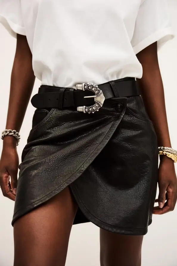 Screenshot 2025-07-22 at 15-57-28 2H25BLAM_NOIR_5.jpg (AVIF Image 870 × 1305 pixels) — Scaled (68%).webp