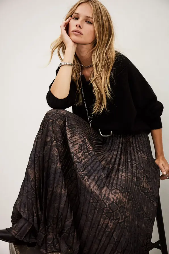 Screenshot 2025-09-05 at 18-47-29 1H25HOWI_MARRON_2.jpg (AVIF Image 870 × 1305 pixels) — Scaled (68%).webp