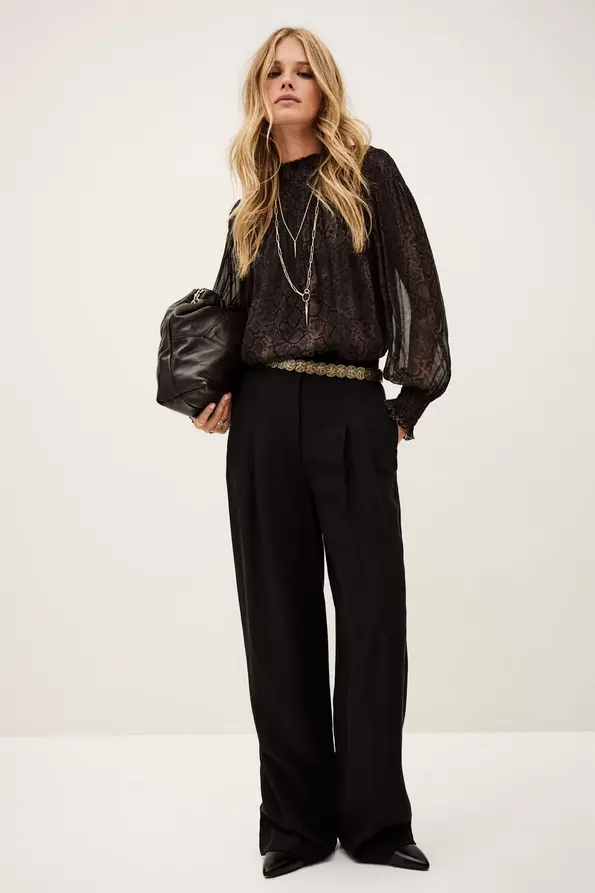 Screenshot 2025-09-05 at 19-03-29 1H25SHAM_MARRON_3.jpg (AVIF Image 870 × 1305 pixels) — Scaled (68%).webp