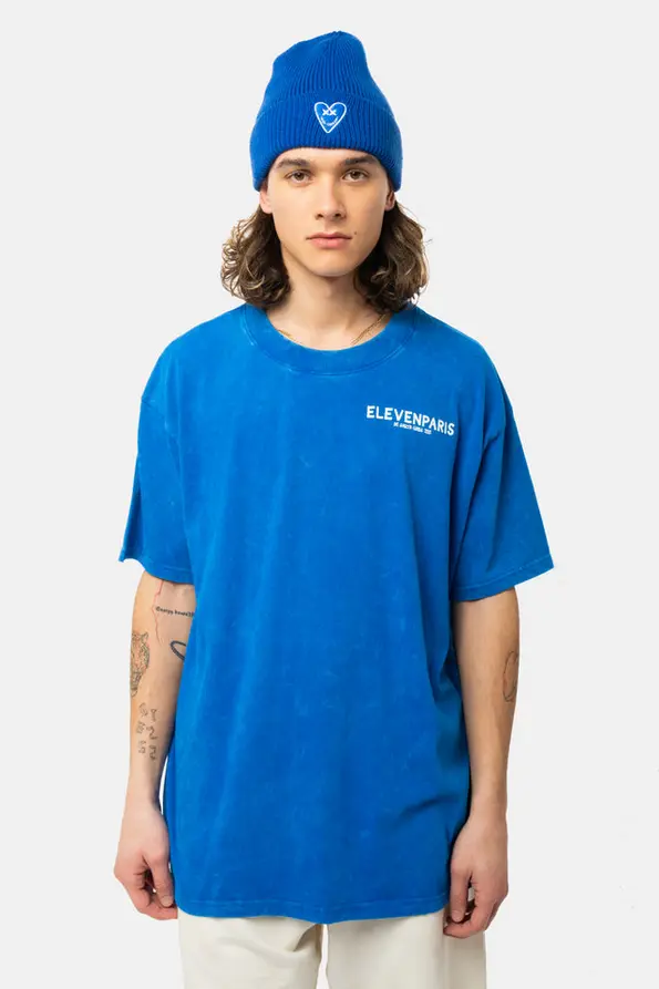 Screenshot 2025-09-30 at 16-50-10 EVELIAVICTORIABLUE1284copie.jpg (JPEG Image 640 × 960 pixels) — Scaled (93%).webp