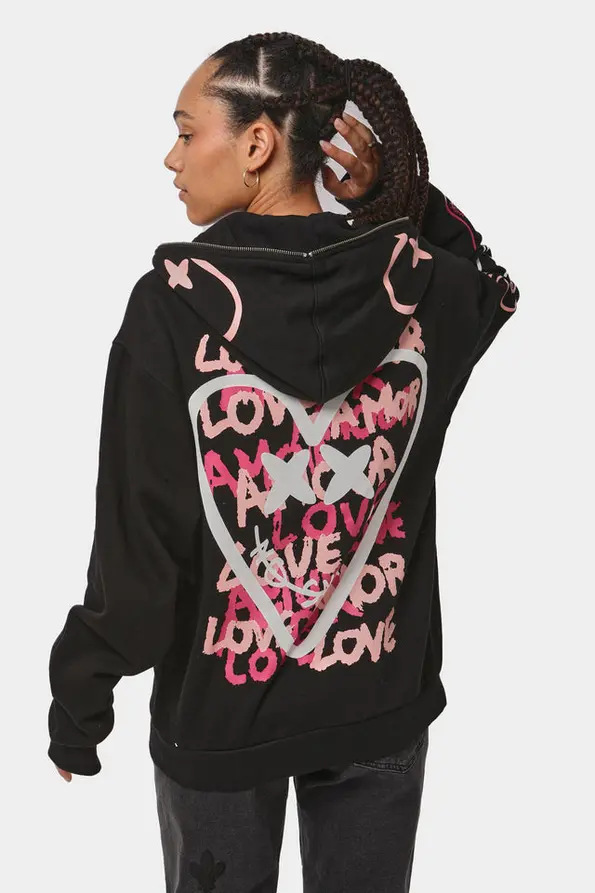 Screenshot 2025-10-01 at 11-07-19 PYROMABLACK3267copie.jpg (JPEG Image 640 × 960 pixels) — Scaled (93%).webp