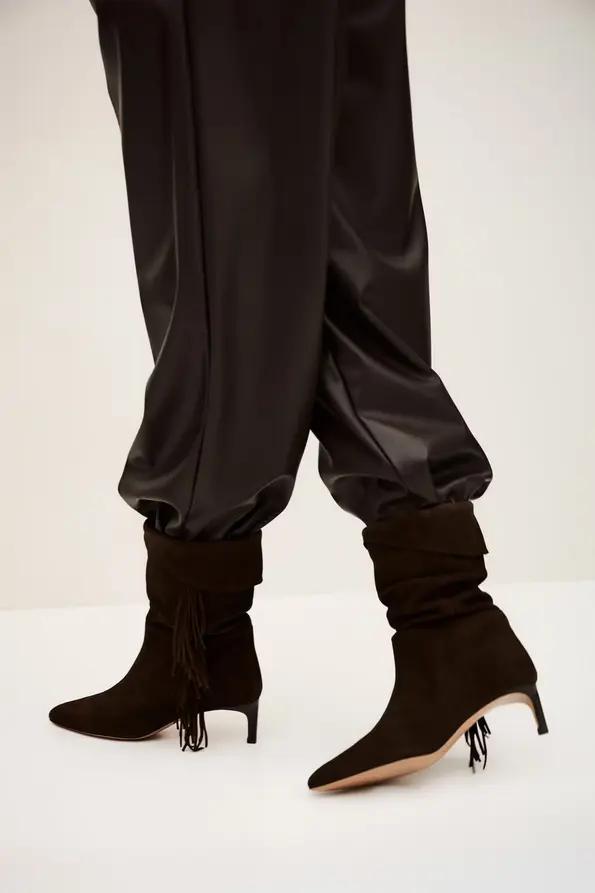 Screenshot 2025-10-02 at 15-20-44 2H25SCAR_CHOCO_5.jpg (AVIF Image 870 × 1305 pixels) — Scaled (68%).webp