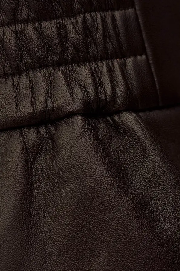 Screenshot 2025-10-02 at 15-32-22 1H25PONA_CHOCOLAT_N3.jpg (AVIF Image 870 × 1305 pixels) — Scaled (68%).webp