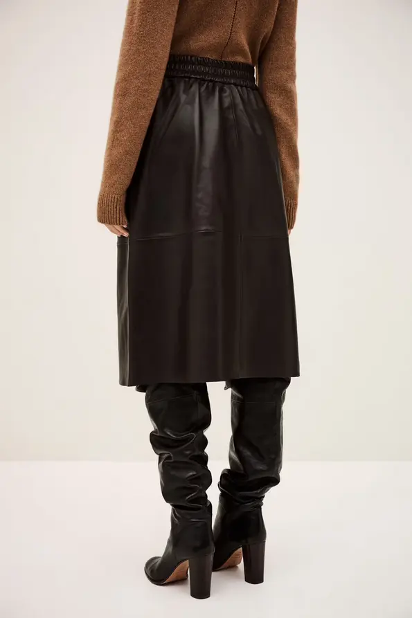 Screenshot 2025-10-02 at 15-32-13 1H25PONA_CHOCOLAT_5.jpg (AVIF Image 870 × 1305 pixels) — Scaled (68%).webp