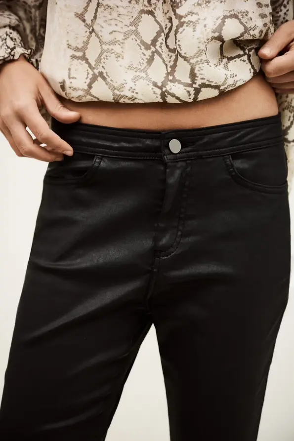 Screenshot 2025-10-03 at 12-46-03 1H25PEDR_NOIR_4.jpg (AVIF Image 870 × 1305 pixels) — Scaled (68%).webp