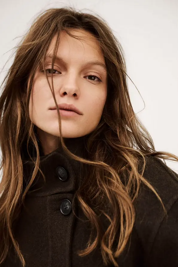 Screenshot 2025-10-03 at 13-08-24 1H25LOUR_KAKI_3.jpg (AVIF Image 870 × 1305 pixels) — Scaled (68%).webp