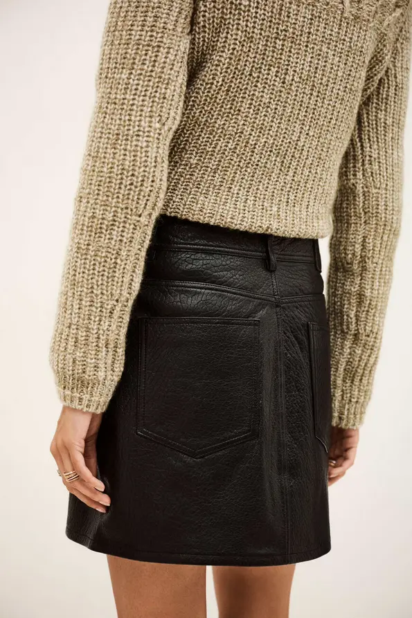 Screenshot 2025-10-09 at 14-15-51 1H25BANG_NOIR_5.jpg (AVIF Image 870 × 1305 pixels) — Scaled (68%).webp