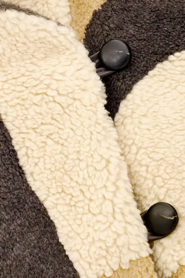 Screenshot 2025-10-23 at 08-57-38 1H25FUTU_BEIGE_N3.jpg (AVIF Image 870 × 1305 pixels) — Scaled (68%).webp