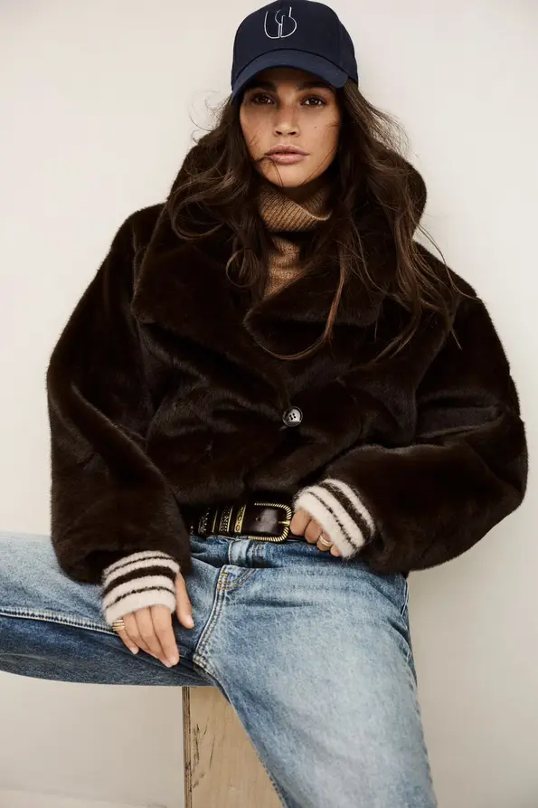 Screenshot 2025-10-23 at 09-00-01 1H25PINI_CHOCOLAT_4.jpg (AVIF Image 870 × 1305 pixels) — Scaled (68%).webp