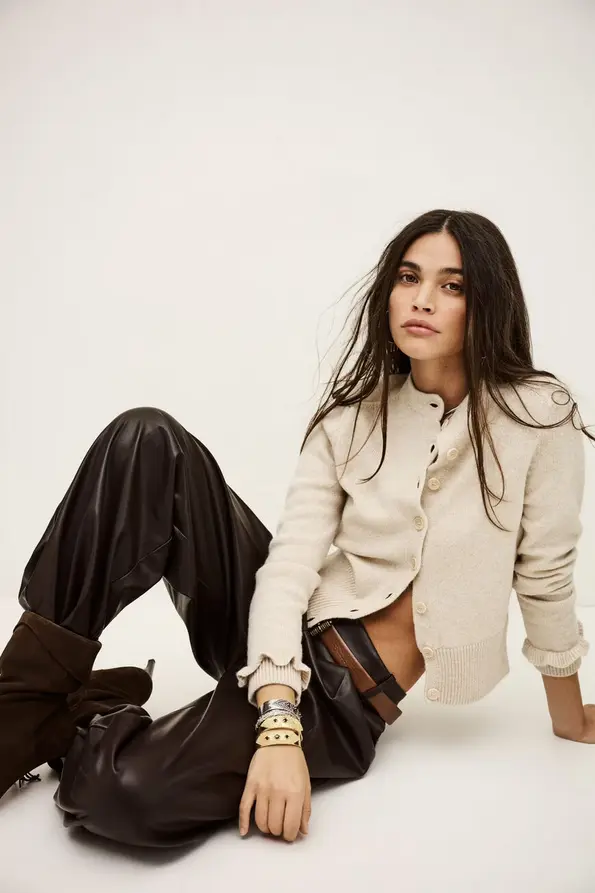 Screenshot 2025-10-23 at 09-16-34 1H25RAMI_MARRON_2.jpg (AVIF Image 870 × 1305 pixels) — Scaled (68%).webp