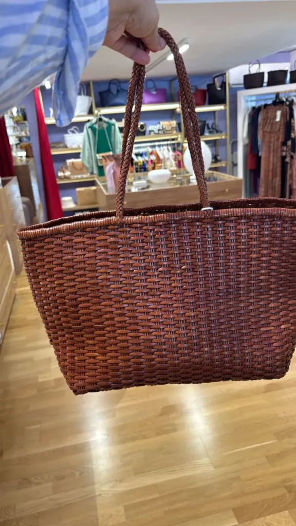 [8805 B TANBLACKEDGE] DRAGON DIFFUSION - B Weave Big Woven Leather Bag Tan/Black Edge