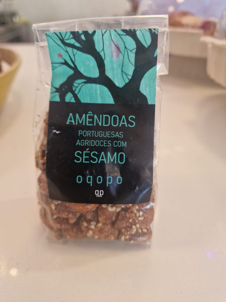Sweet and sour Portuguese almonds with sesame (100g bag)