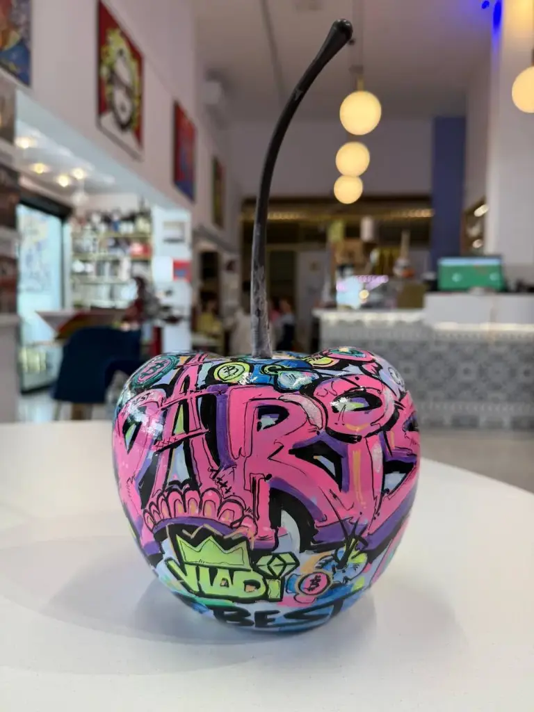 The Cherry - ART VLADI