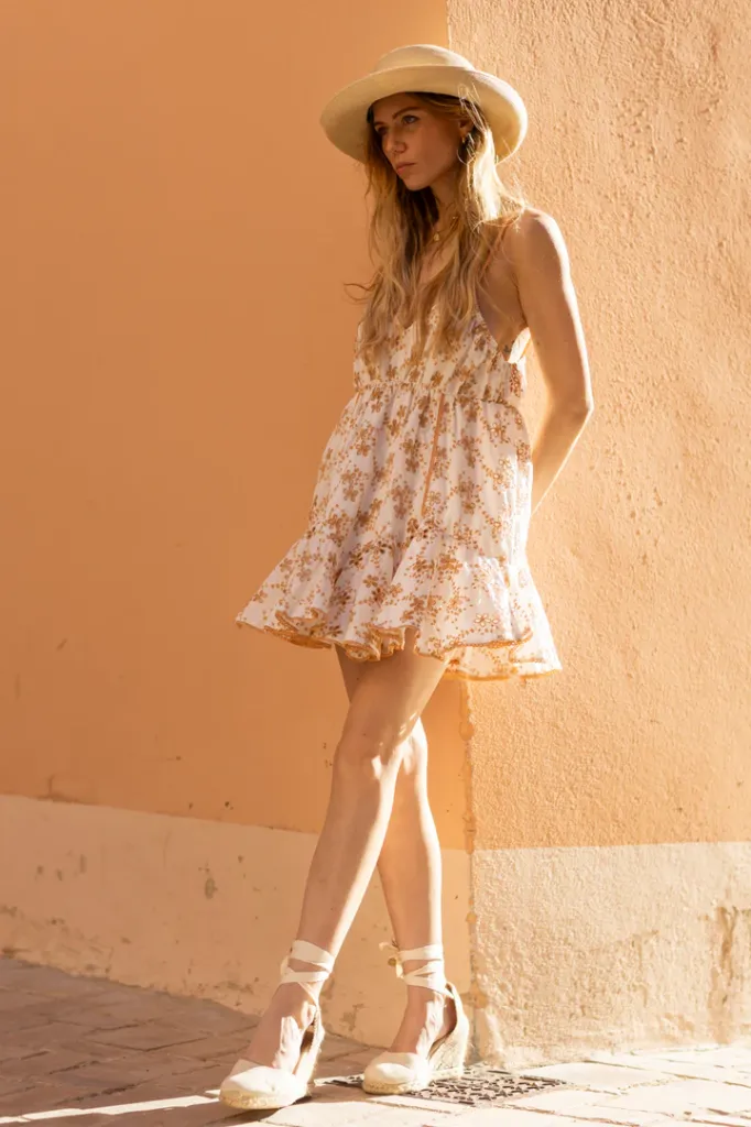 [STELLA12] SUNDAY ST TROPEZ - Stella Embroidered Cover-Up Camel